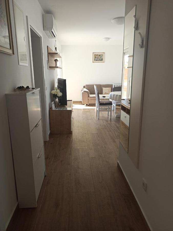 Apartment Bolanca Primosten Luaran gambar