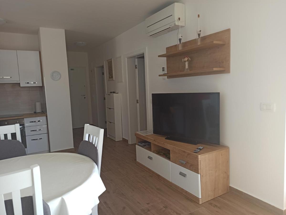 Apartment Bolanca Primosten Luaran gambar