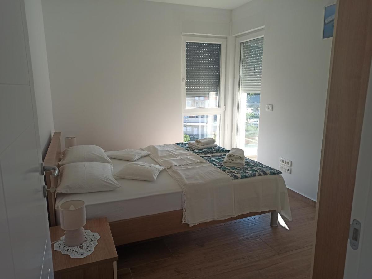 Apartment Bolanca Primosten Luaran gambar