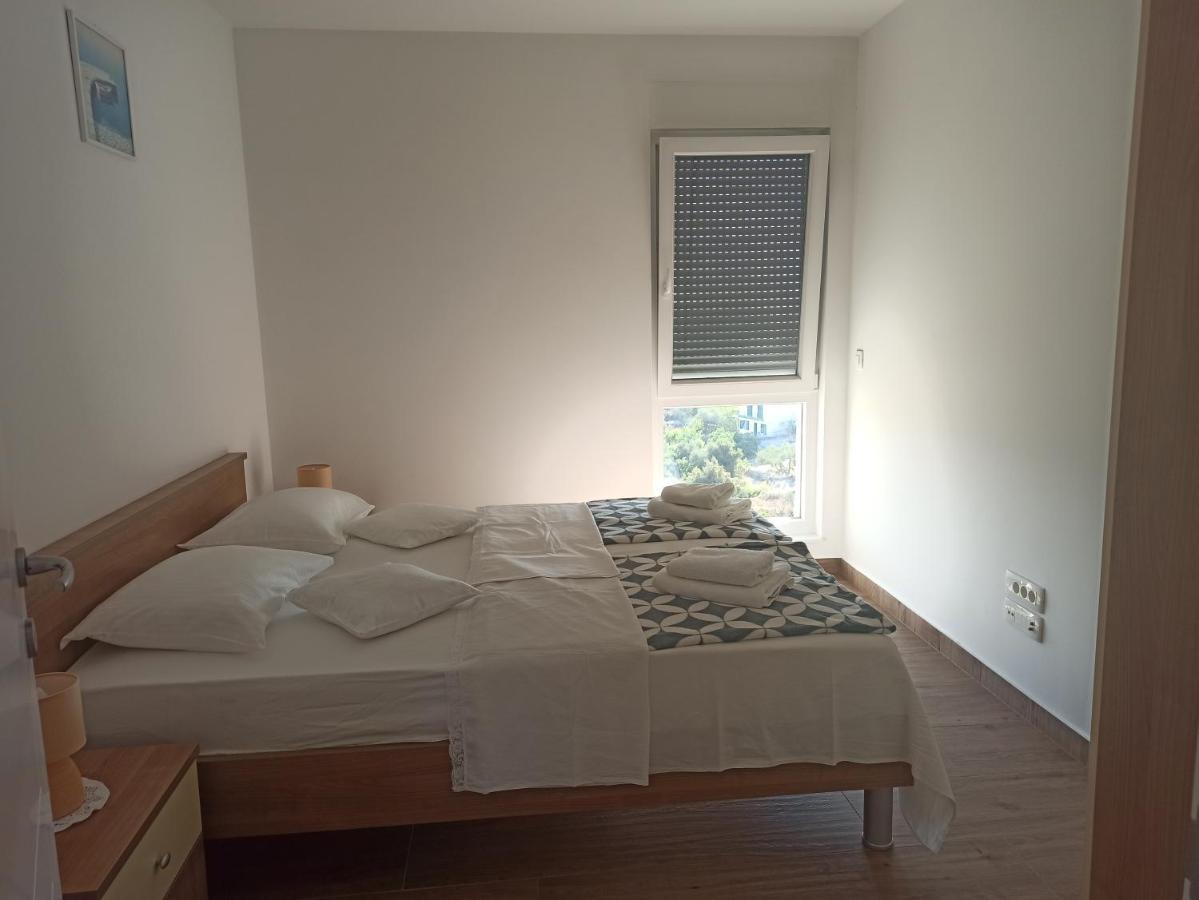 Apartment Bolanca Primosten Luaran gambar