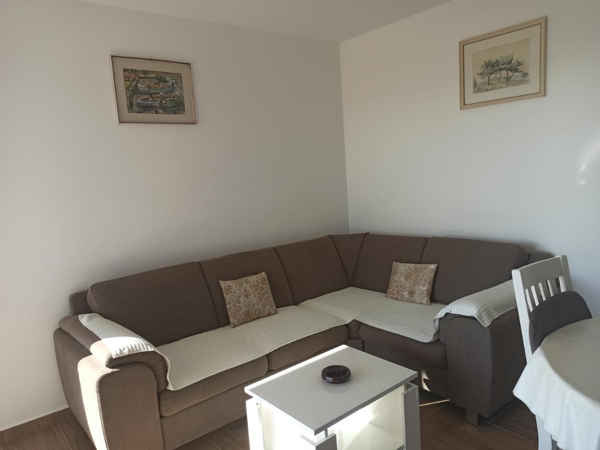 Apartment Bolanca Primosten Luaran gambar